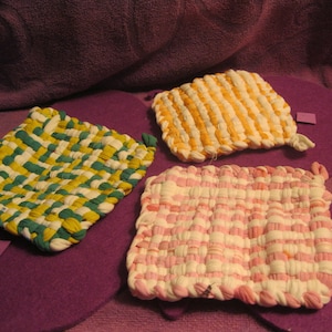 NYLON  WOVEN POTHOLDERS