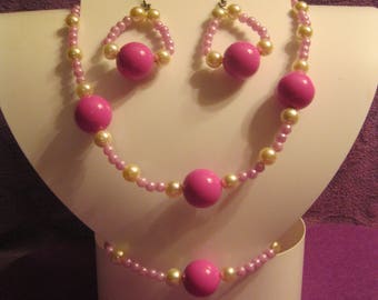 SHADES Of PINK And PEARLS Jewelry Set