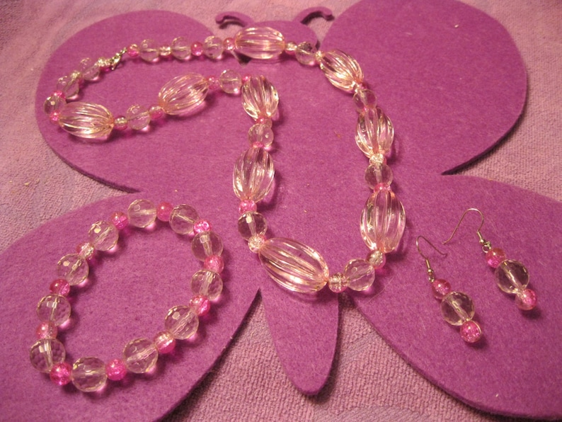 Clear OVAL SHADES of PINK Jewelry Set