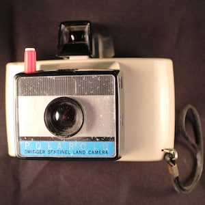 Polaroid Swinger Sentinel Land Camera/ photography/ vintage camera/ Instant picture