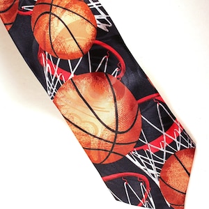 Basketball design tie/ hoops tie/ Cravat/ Vintage clothing/ Retro fashion/ Cool men&#39;s gift/ Father&#39;s gift/ NBA/ National Basketball