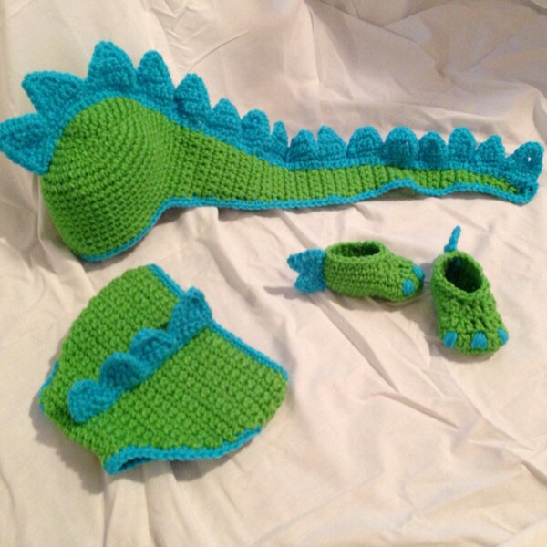 Crocheted Baby Dinosaur Hat Diaper Cover & Shoe Photo Prop Set