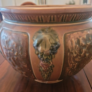 Roseville &quot;Florentine&quot; - 1920s to 40s - 2 Handled Jardiniere Brown and Green Flower Pot - 8 Inch Opening