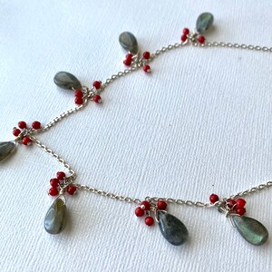 Blue flash labradorite teardrop necklace with garnet cluster, elegant gemstone necklace image 5
