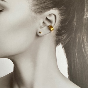 Gold band ear cuff, no piercing ear cuff, fake helix earring, gold plated earrings, minimalist jewelry