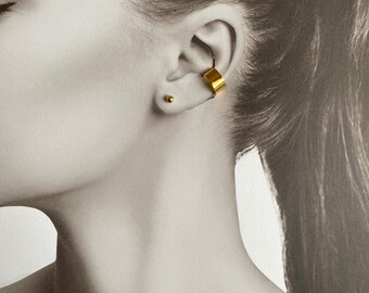 Gold band ear cuff, no piercing ear cuff, fake helix earring, gold plated earrings, minimalist jewelry