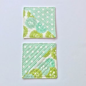 Posavasos de tela con diseño floral de menta, juego de 2, tapetes acolchados de algodón