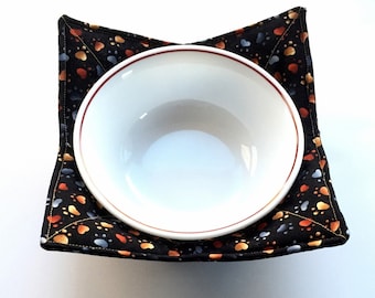 Pet Lovers Gift, Microwave Bowl Cozy Kitchen Utensil,  Paw Print Fabric, (1)