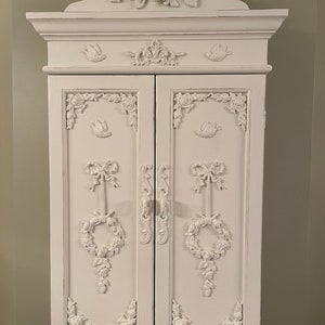 Elegant Vintage Style Victorian Wall Cabinet, Distressed Wall Cabinet, Toilet Cabinet, Shabby Chic Cabinet, Distressed Kitchen Cabinet