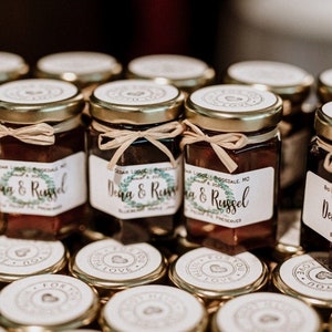 Personalized Mini Jam Favors: Rustic Wedding & Bridal Shower (1.5oz or 2oz)