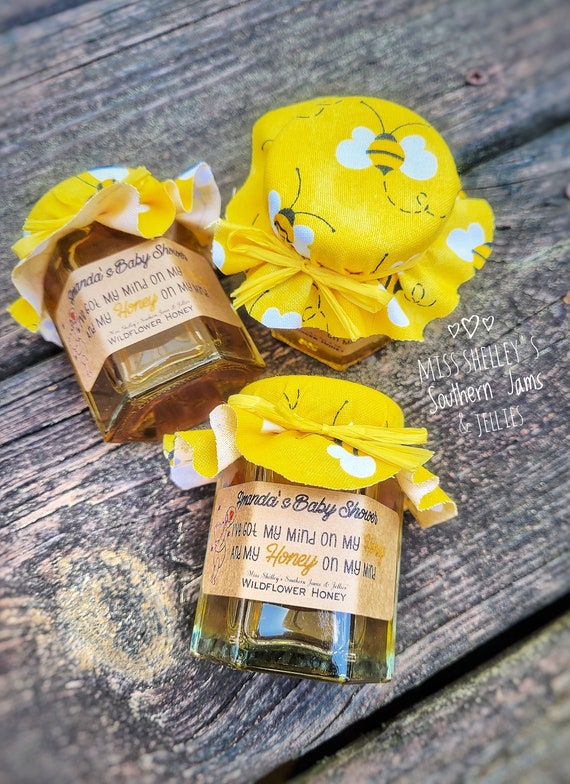 Bee Merry - Holiday Party Favor Honey Christmas Gifts - 2oz Gold Lid