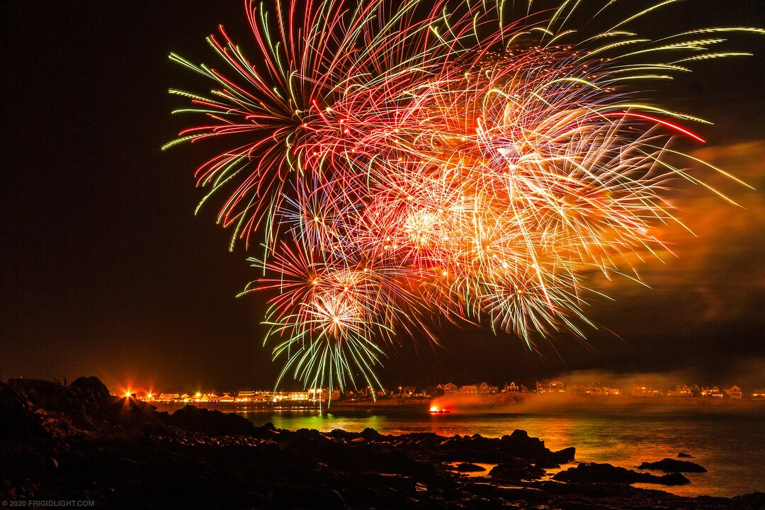 York Beach Maine Fireworks Photo / Summer Fireworks Photo / York Beach
