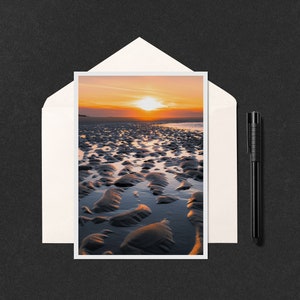 Sunset Low Tide Ripples Note Card - la lumière du coucher du soleil s’estompe sur les ondulations profondes des marées dans le sable à Chapin Beach à Dennis sur Cape Cod