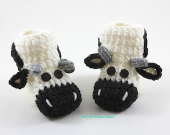 Cow Baby Booties,fun baby gifts,baby photo prop,newborn booties,pregnancy reveal,new baby,baby shower gifts,keepsake booties,baby booties
