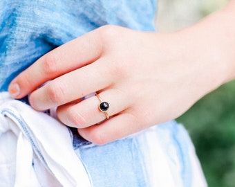 Black Onyx Ring, gemstone ring, yellow gold ring, black ring, promise ring, engagement ring, bridesmaid gift, dainty ring, birthstone ring