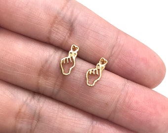 heart symbol, k-pop, k-drama, heart hand gesture, saranghae, tiny studs, cute earrings, stacking earrings, gift for friends, I love you gift