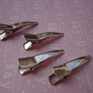 SALE--100 pcs 30mm single prong alligator pinch clips with teeth