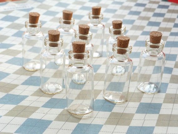 Mini Botellas De Cristal Verde Vintage Con Corchos Formas | Envío Gratis