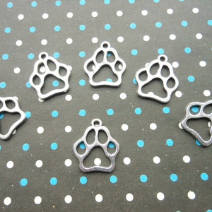 50pcs bear&#39;s paw Antique silver Retro Pendant Charm For Jewelry Pendant 17mmx19mm