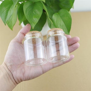 Mini Glass Bottles 60ml 47*60mm Storage Glass Bottles With Cork Stopper Crafts Jars Mini Transparent Empty Glass Bottles Gift