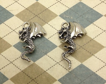 20 pcs of Antique Silver Flying Dragon Charms Pendant 15mmx28mm