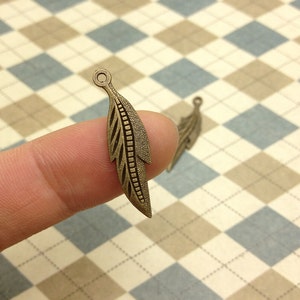 50 pcs Antique Bronze Leaf Charms 9mmx30mm
