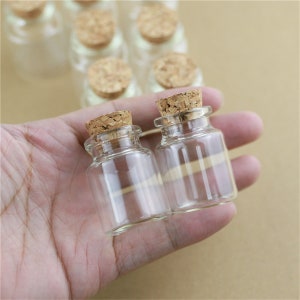 Mini Glass Bottles 15ml 30*40mm Storage Glass Bottles With Cork Stopper Crafts Jars Mini Transparent Empty Glass Bottles Gift