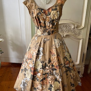 50er Jahre original goldenes Vintage Kleid Floral