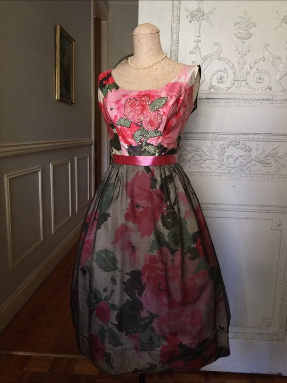 1950s Dress/ 50s Roses Vintage 60s/ 50s red rose s