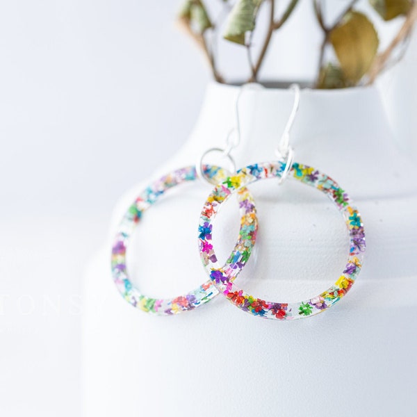 Real Flower Hoop Earrings / Rainbow Confetti / Large Hoops / Pressed Flower Earrings / Gifts For Her / Resin Jewelry / Whimsical Jewelry