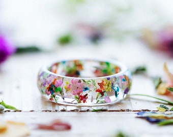 Rings With Flowers Inside 2025