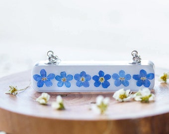 Forget Me Nots Necklace / Horizontal Bar / Pressed Flower Necklace / Gifts For Her / Something Blue / Resin Necklace / Bridal Jewelry