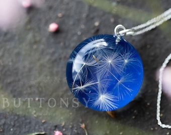 Dandelion Wish Pebble Necklace / Sapphire / Dandelion Necklace / Dandelion Pebble / Dandelion Wishes / Resin Necklace / Dandelion Jewelry