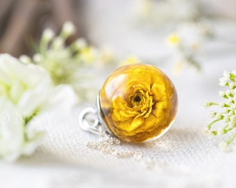 Ranunculus Necklace / Mustard Yellow / Real Flower Necklace / Tiny Jewellery / Pressed Flower Necklace / Real Flower Jewelry / Resin Jewelry