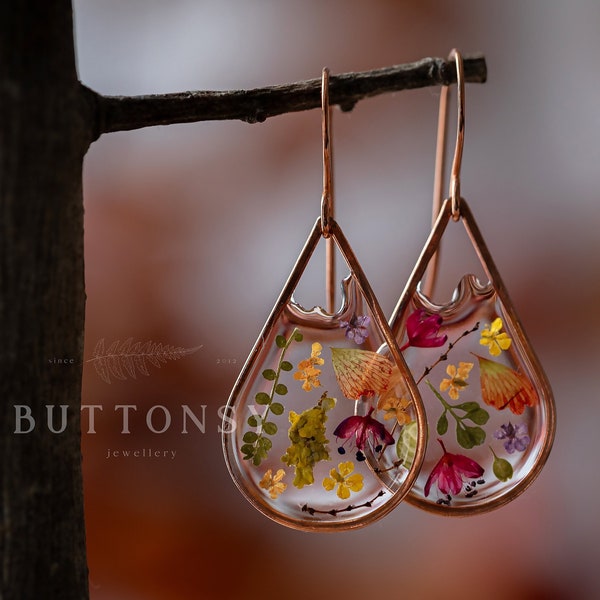 Autumn Flowers and Leaves Clear Resin Teardrop Earrings