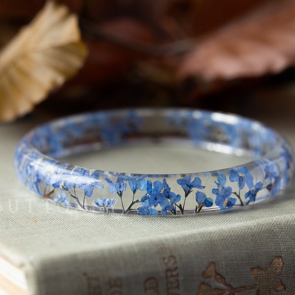 Forget me Nots Bangle / Skinny Stacking Resin Bangle / Resin Bangle / Stacking Bangles / Gifts for Her / Something Blue / Pressed Flowers