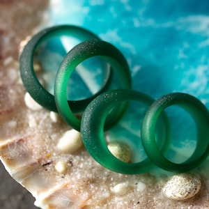 Sea Glass Ring / Bottle Green / Resin Ring / Resin Sea Glass / Beach Jewelry / Ocean Living / Beach Living / Boho Jewelry / Statement Ring