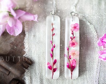 Real Flower Necklace / Cherry Blossom Bar / Pressed Flower Necklace / Gifts For Her / Resin Jewelry / Whimsical Jewelry / Sakura Necklace