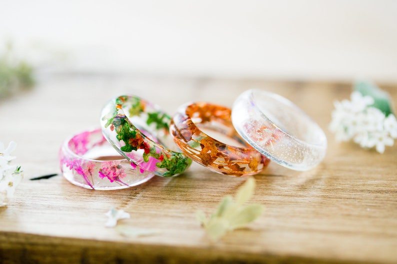 Autumn Ring / Resin Jewelry / Four Seasons / Botanical Jewellery / Pressed Flower Ring / Gifts for Her / Autumn Jewelry / Resin Ring image 6