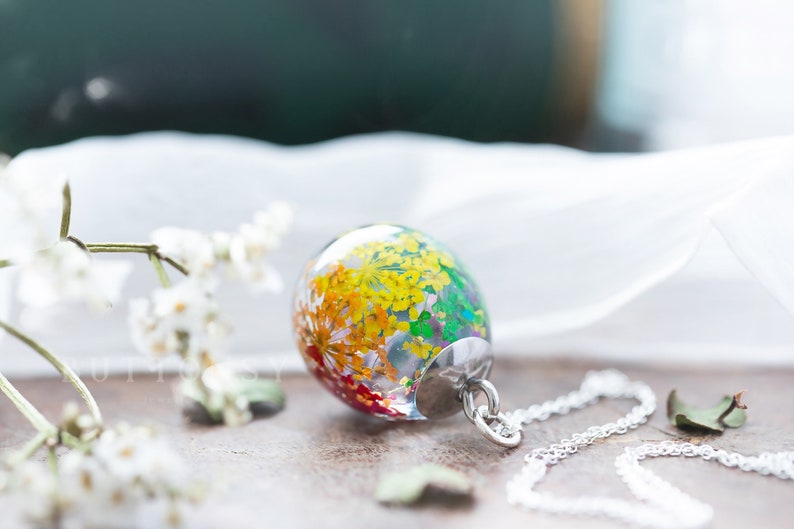 Real Flower Necklace / Rainbow Lace Drop / Teardrop Pendant / Resin Necklace / Resin Jewelry / Gifts for Her / Real Flower Jewelry No personalisation