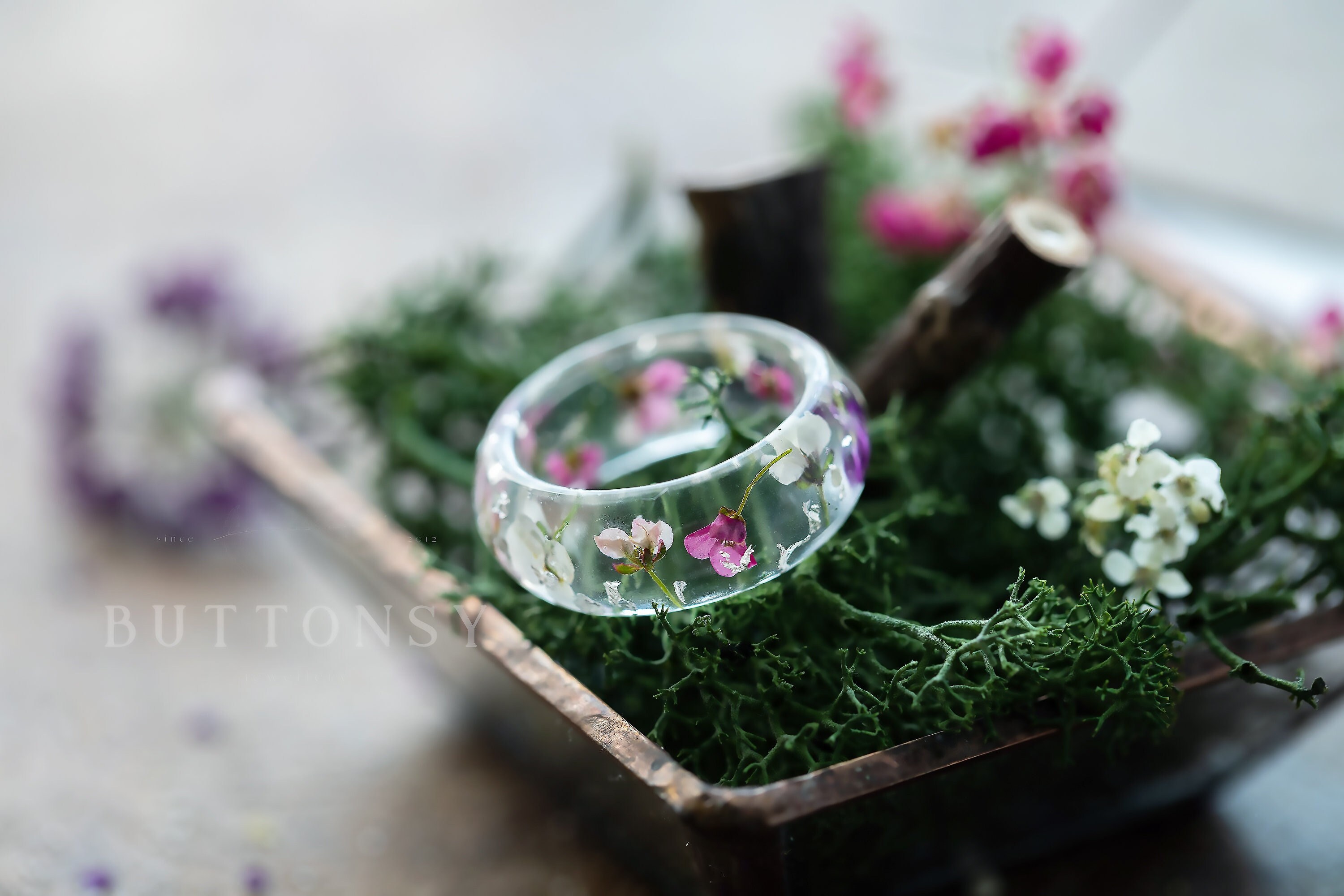 Real flower shop necklace