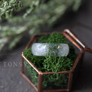 Four Seasons Winter Ring / Snow Ring / Botanical Jewellery / Winter Jewelry / Nature Jewellery / Resin Ring / Glitter Ring / Whimsical Ring image 3