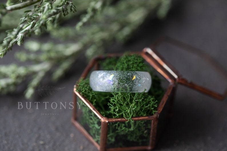 Four Seasons Winter Ring / Snow Ring / Botanical Jewellery / Winter Jewelry / Nature Jewellery / Resin Ring / Glitter Ring / Whimsical Ring image 3