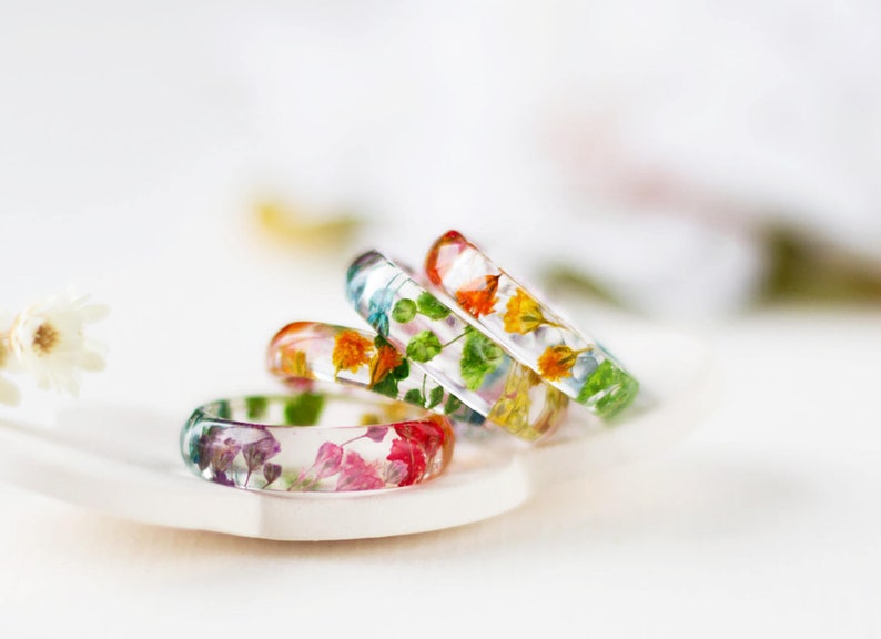 Real Flower Ring / Rainbow Gyp/ Botanical Jewellery / Baby's Breath/ Pressed Flower Ring / Nature Jewellery / Handcrafted Ring image 2