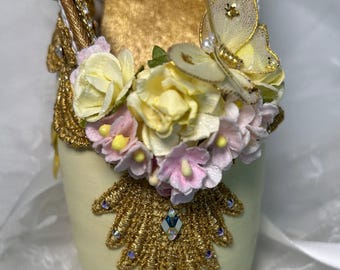 Dewdrop Fairy decorated pointe shoe. Nutcracker Ballet Gifts. Nutcracker decor. Ballet decor. Pointe shoe decor. Ready to Ship.