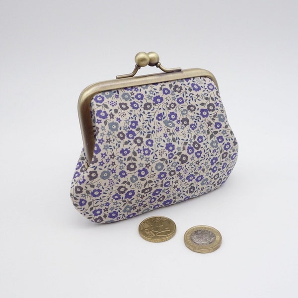 Porte-monnaie en tissu Liberty of London gris et mauve - fermoir en métal double