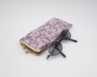 Étui à lunettes avec fermoir en métal, tissu mauve et rose, trousse matelassée