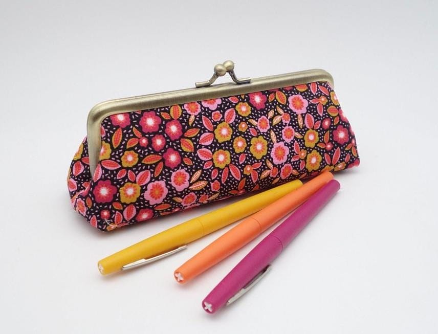 Trousse à Crayons Et Porte-Clés Fleurs - Lot De 2 Trousse + 2 Porte-Clés - Tissu Coton - 20x7x8 Cm - 7