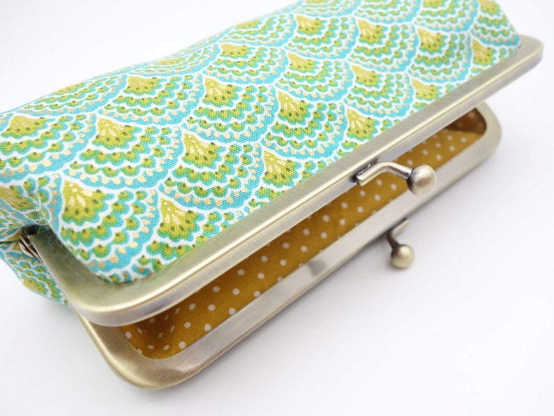 Kisslock pencil case Blue, green and golden scallops Closure through long metal frame for easy acces to contents image 2