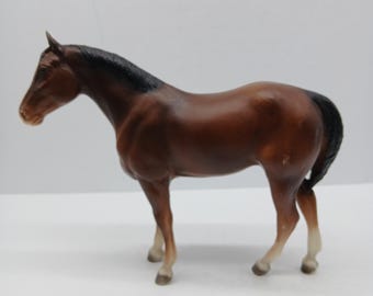 Breyer Quarter Horse Yearling Liver Chestnut #101 Traditional